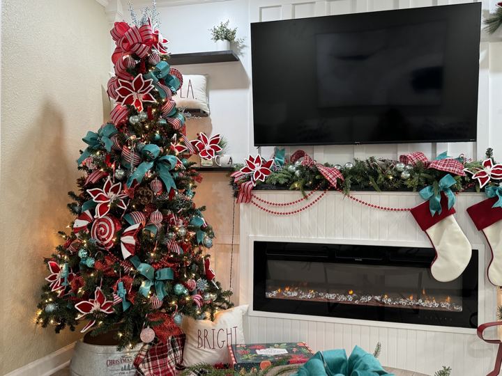 Red and teal tree with matching mantel