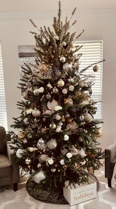 A fresh tree in champagne and ivory